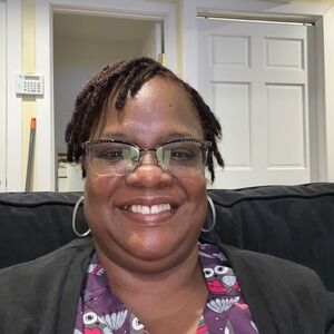 Meet your Posher, Sharon